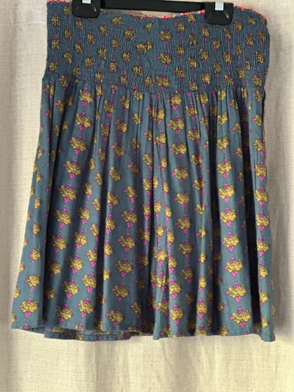 Adorable AND Reversible Summer Skirt from Robert Redford's Sundance! - Picture 6 of 8